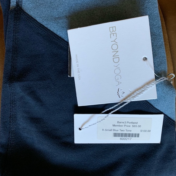 Beyond Yoga Blue Two Tone Leggings - Barre3 collab - Picture 3 of 3